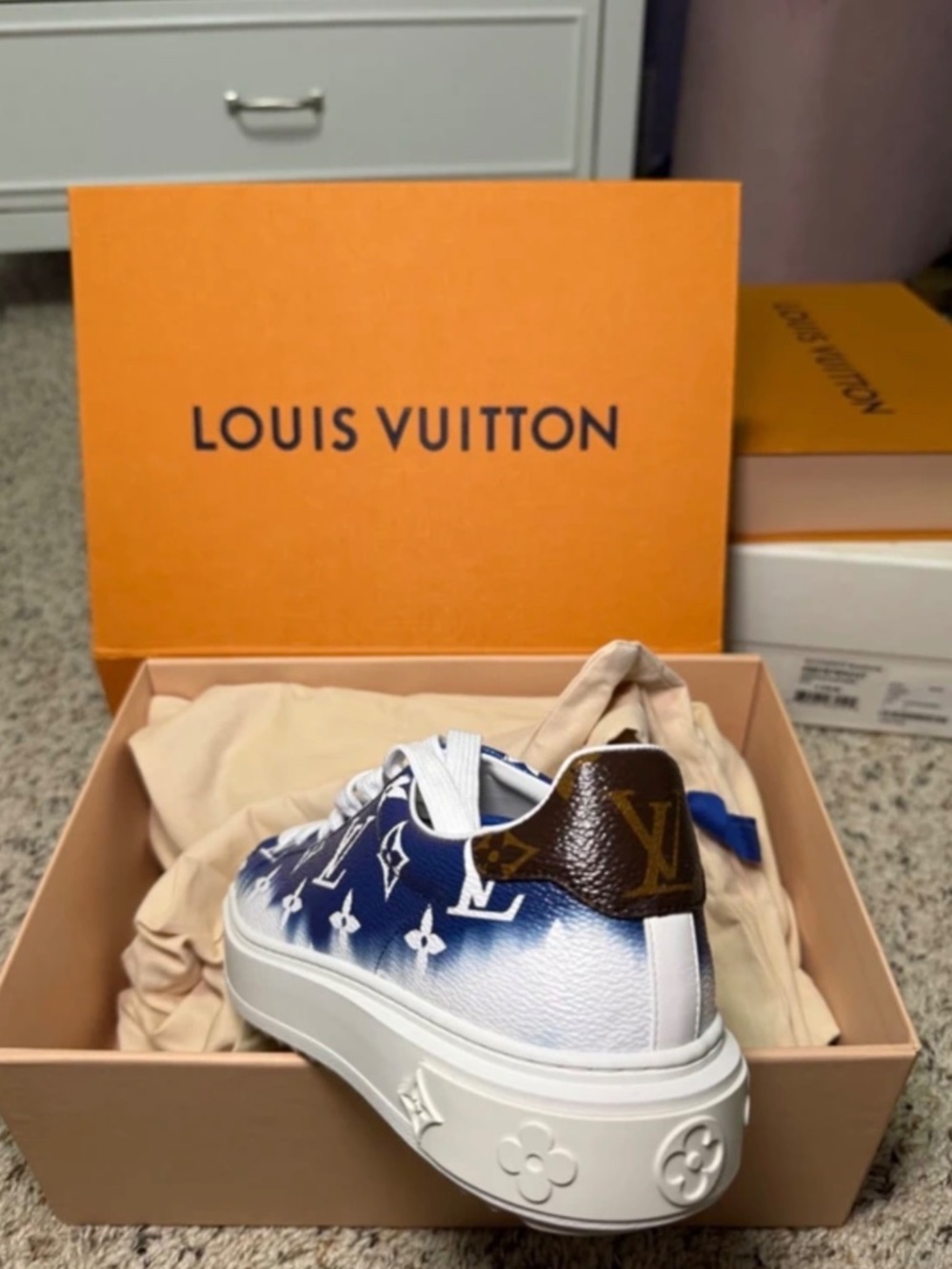 Louis Vuitton Blue monogram canvas escale Time Out Sneakers (Woman’s - Picture 2 of 3